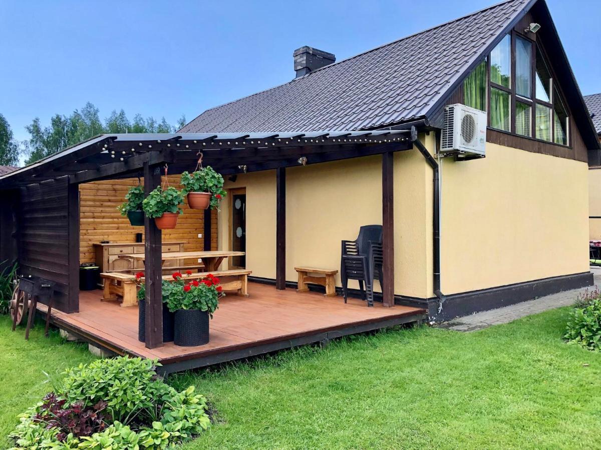 Brivdienu Majas Parupes Bauska Exterior photo